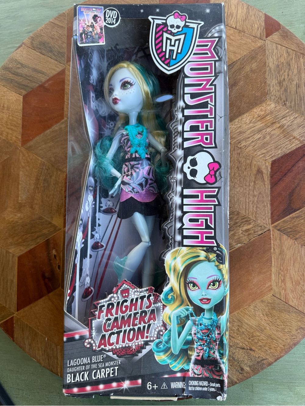 NIB Monster High Frights Camera Action Black Carpet Lagoona Blue Doll